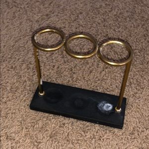 toothbrush holder